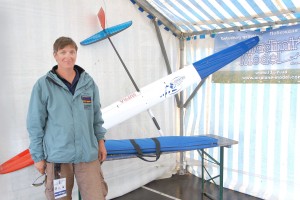 Vladimir-Gavrilko-with-Supra-as-prize-for-winner-of-World-Championship-in-France-2010